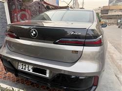 بي ام دبليو الفئة 7